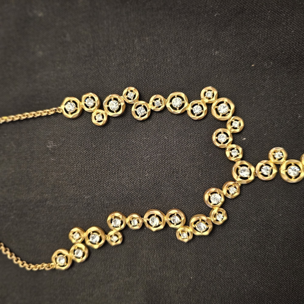 Elegant Gold Necklace with Crystal Accents